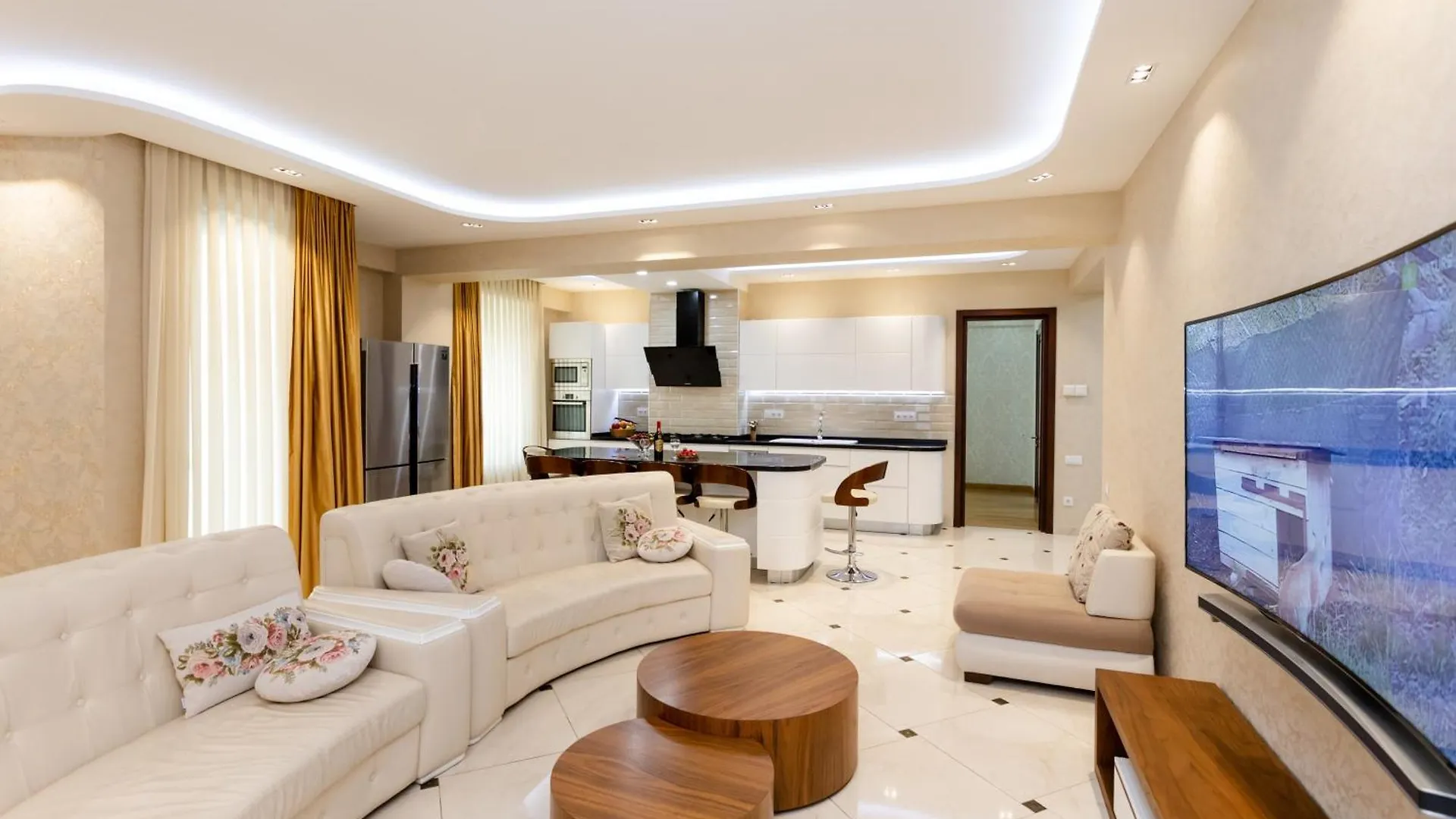 Apartment In Downtown Tiflis