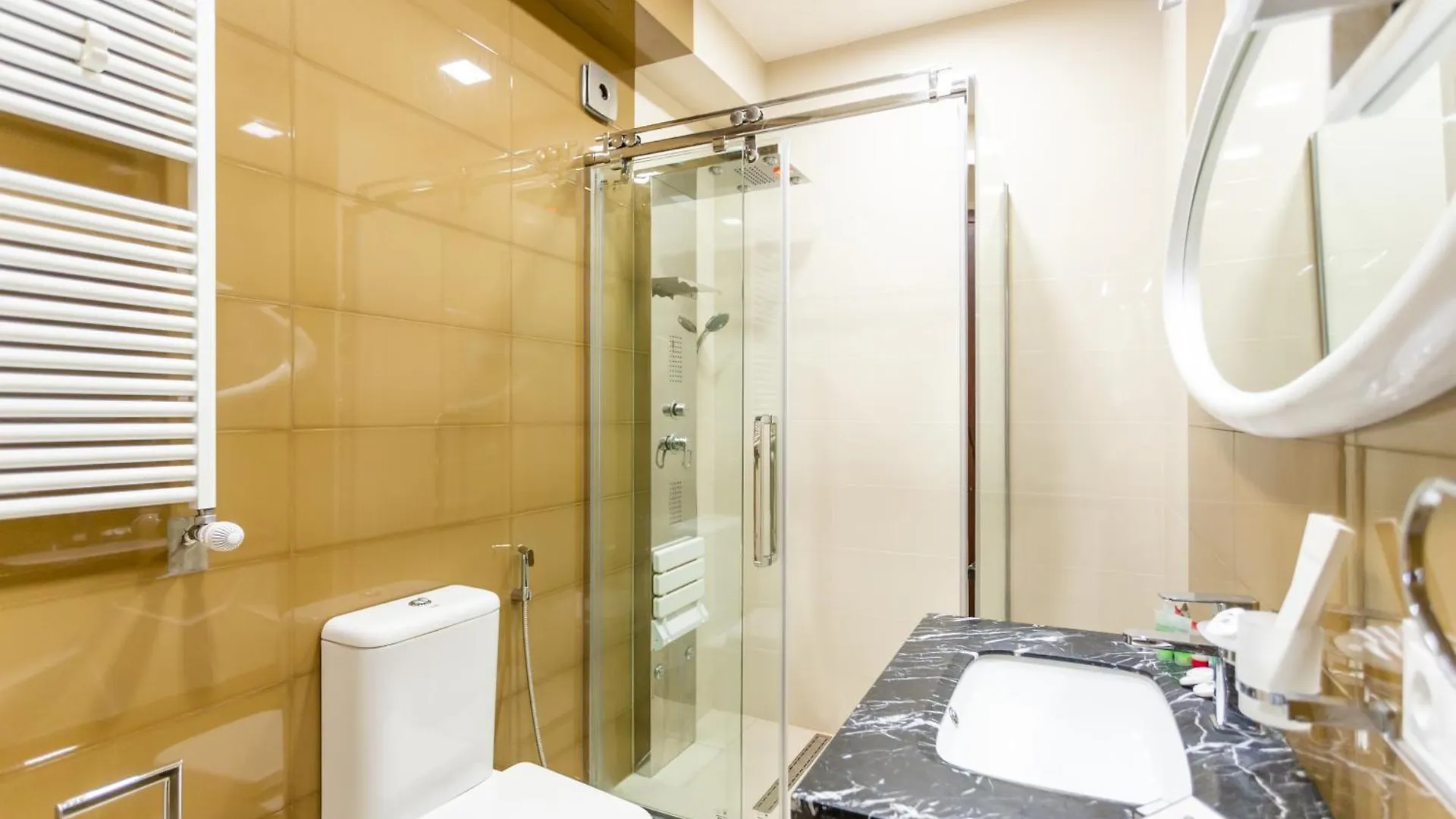 Apartment In Downtown 第比利斯